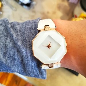 Ladies white and rose tone fashion watch
